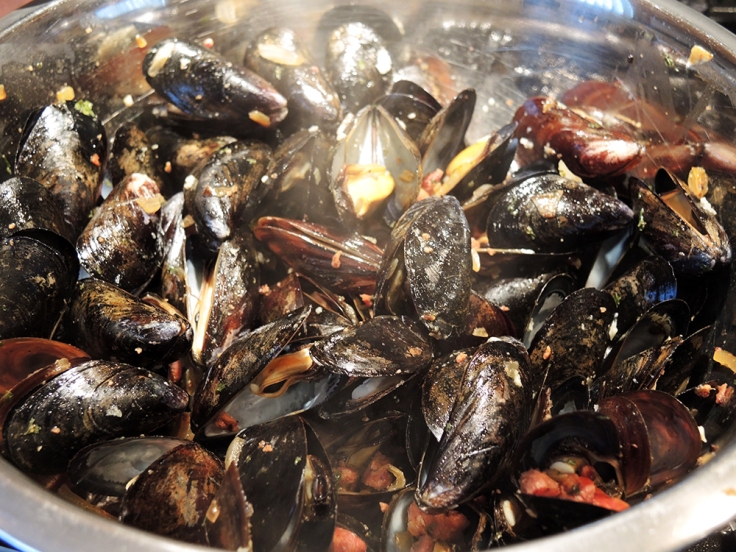 Steamed Mussels with Chourico Sauce by Man Fuel